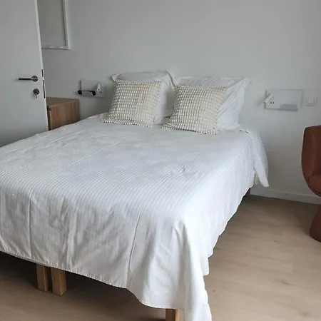 Business 'garden' Living Intimate Apartment